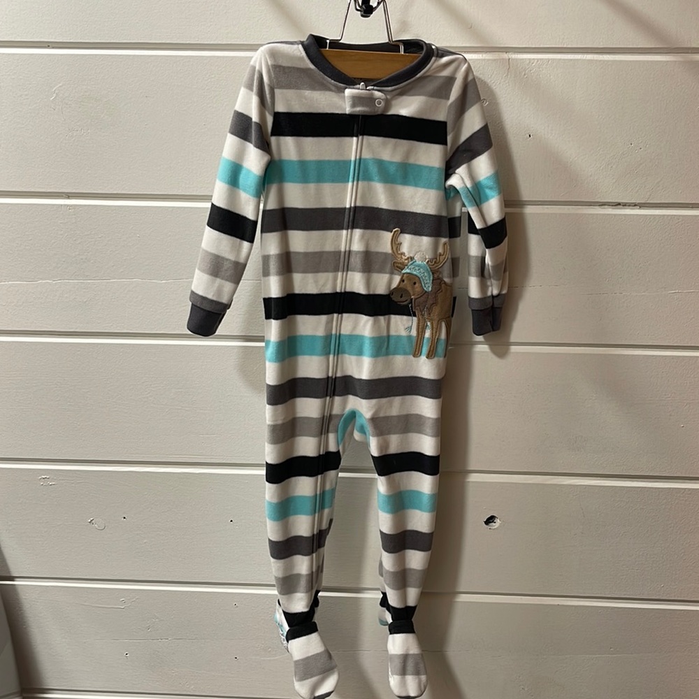 24mo NWOT Simple Joys by Carter Fleece Footed Onsie